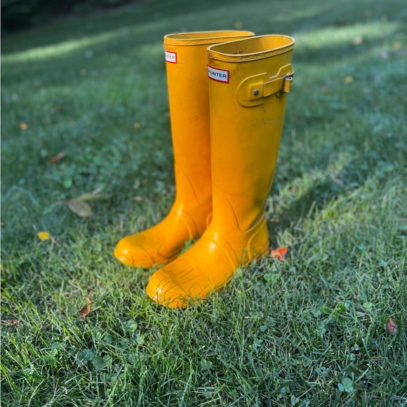Hunter Classic Yellow Tall Boots WFT1000RGL - Picture 1 of 5